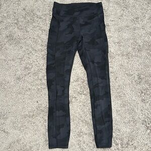 Lululemon camo leggings size 6